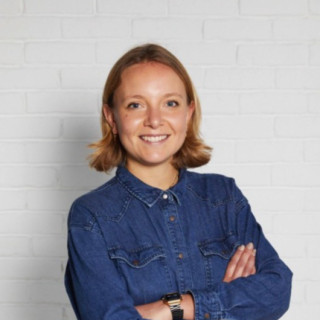 Jess Williams Product Lead  @withplum  Previously Co-founder of Opearlo